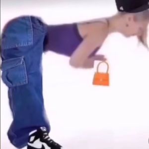 Meet your Posher, Ana